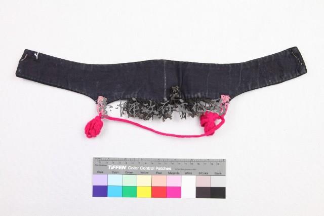 黑絨地盤金繡團壽紋短圈藏品圖，第2張