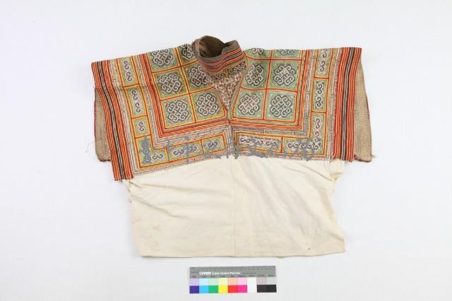 貴州納雍苗族挑花女披肩藏品圖，第2張