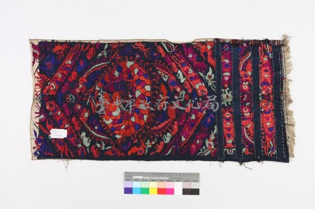 貴州台江苗族繡花圍腰片藏品圖，第2張