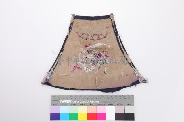 黑地彩繡胸兜繡片 藏品圖，第2張