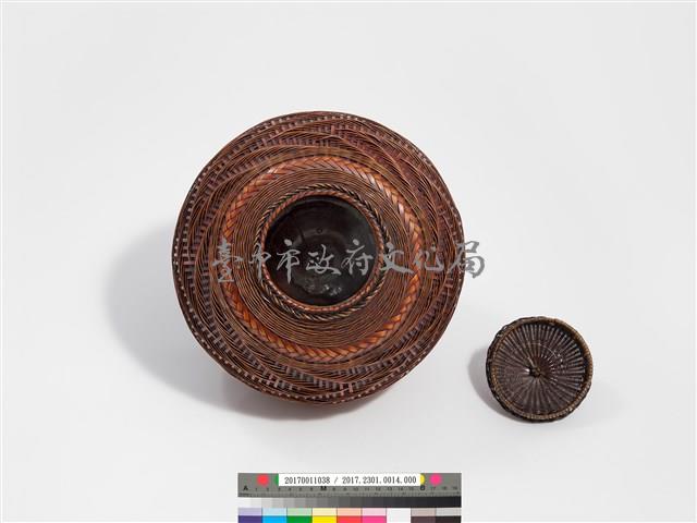 竹籐編之字紋心形有蓋甕藏品圖，第7張