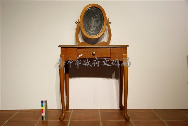 梳妝臺藏品圖，第1張
