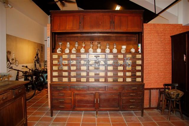 藥櫃藏品圖，第1張