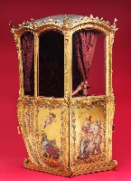An Italian Neapolitan Ormolu-mounted,Vernis Martin and Gilded Wood Sedan Chair Collection Image, Figure 22, Total 26 Figures
