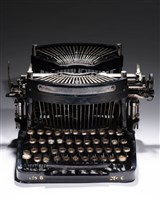 威廉斯6號打字機的圖片