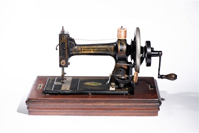 White Peerless Sewing Machine