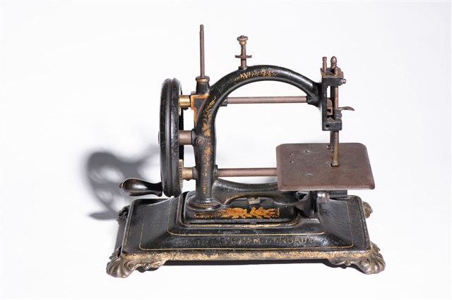 Guhl & Harbeck Sewing Machine