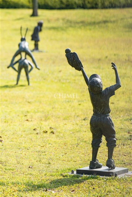 The Catch Collection Image, Figure 4, Total 14 Figures