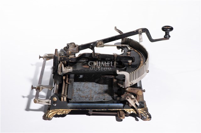 Guhl & Harbeck Kosmopolit Typewriter Collection Image, Figure 7, Total 16 Figures