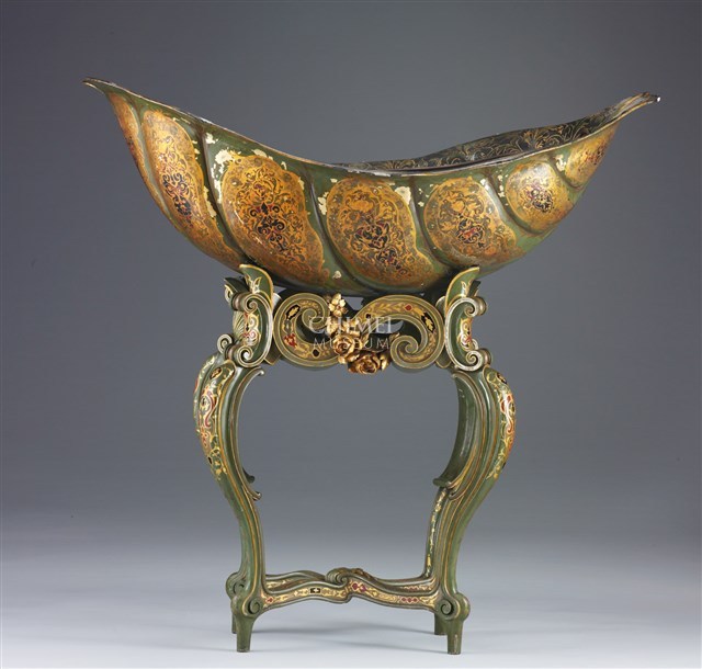 船形彩繪紙胎花器藏品圖，第1張