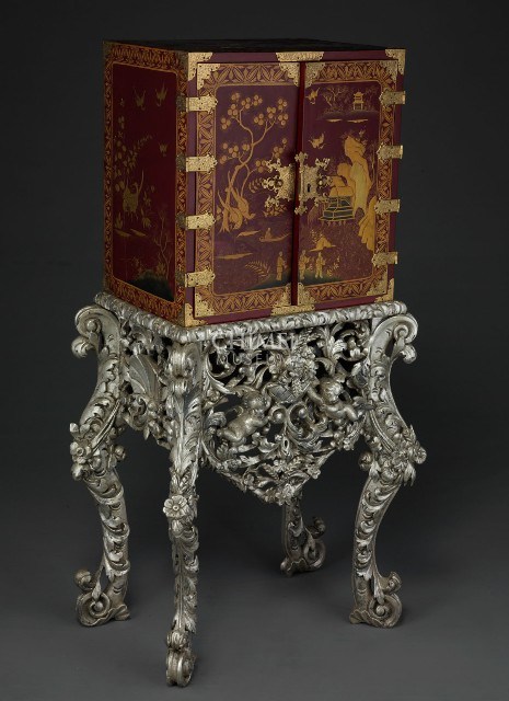 A Charles II Period Red and Gilded-Japanned Cabinet on a Silvered Stand Collection Image, Figure 8, Total 8 Figures