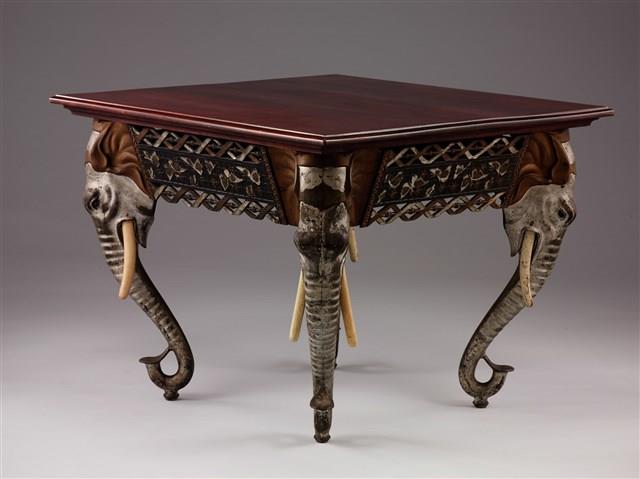 十九世紀末歐陸異國風格方桌藏品圖，第3張