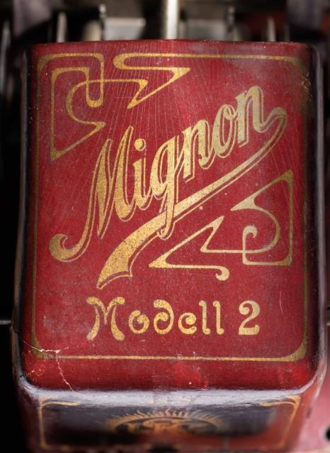 AEG米尼翁2號打字機藏品圖，第9張