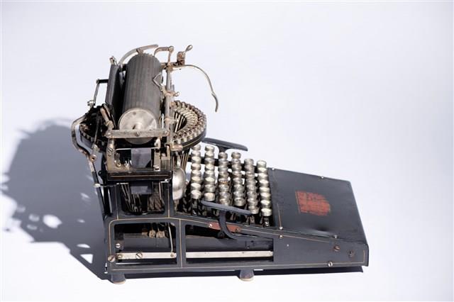 Caligraph No.1 Typewriter Collection Image, Figure 7, Total 14 Figures