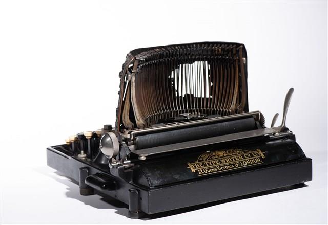 哥倫比亞鎖臂式4號打字機藏品圖，第6張