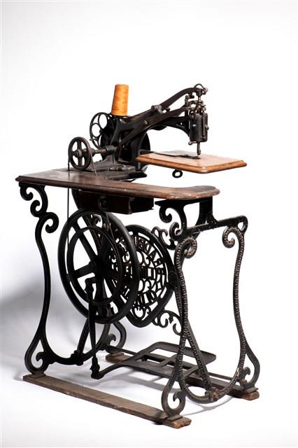 Bradbury Sewing Machine Collection Image, Figure 6, Total 13 Figures