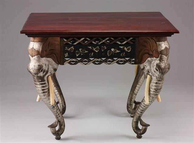 十九世紀末歐陸異國風格方桌藏品圖，第1張