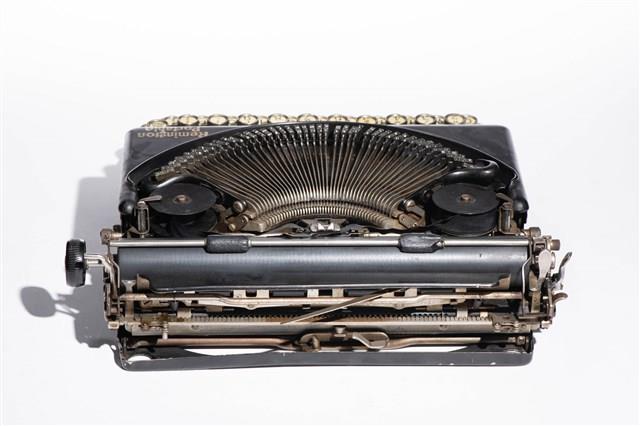 Remington No.1 Portable Typewriter Collection Image, Figure 5, Total 11 Figures