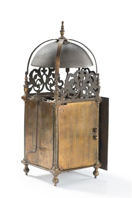 Lantern Clock Collection Image, Figure 12, Total 17 Figures
