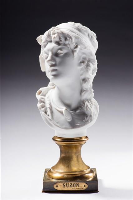 Bust of Suzon Collection Image, Figure 10, Total 15 Figures