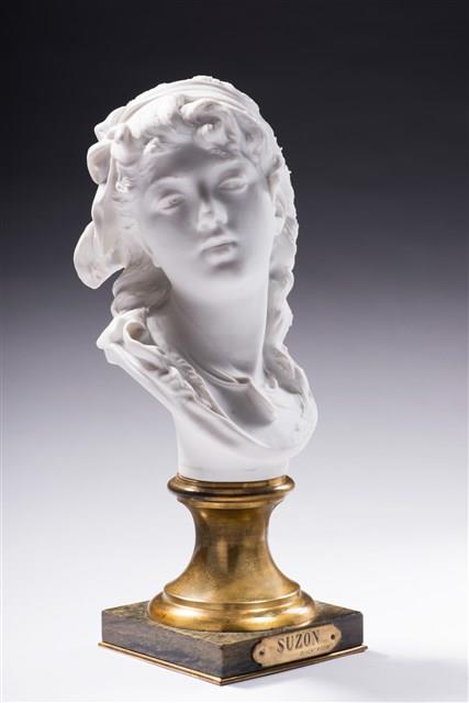 Bust of Suzon Collection Image, Figure 11, Total 15 Figures