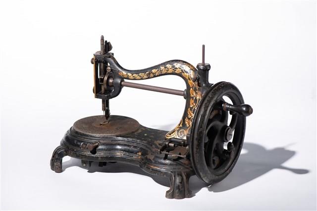 柯利爾父子2號縫紉機藏品圖，第2張
