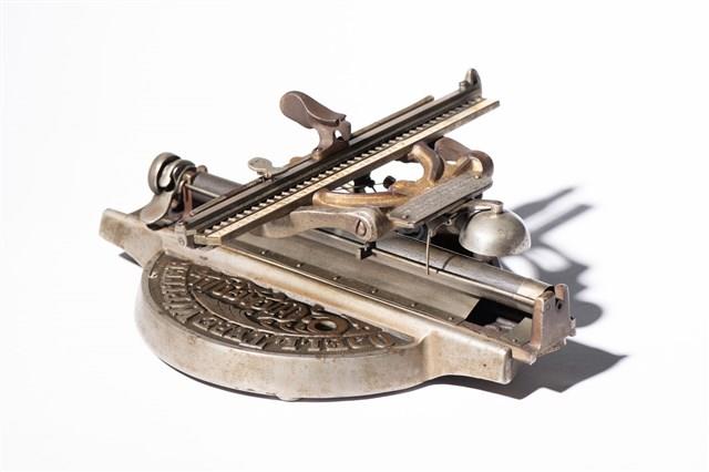 Odell 2 Typewriter Collection Image, Figure 4, Total 13 Figures