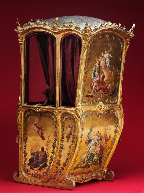 An Italian Neapolitan Ormolu-mounted,Vernis Martin and Gilded Wood Sedan Chair Collection Image, Figure 25, Total 26 Figures