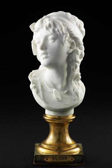 Bust of Suzon Collection Image, Figure 1, Total 15 Figures