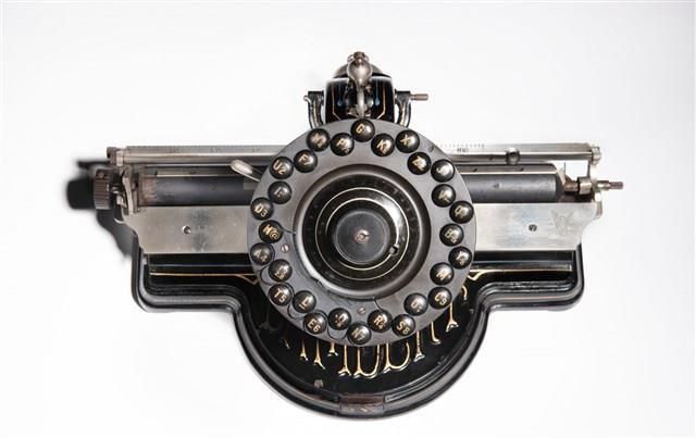 Lambert 2 Typewriter Collection Image, Figure 9, Total 15 Figures