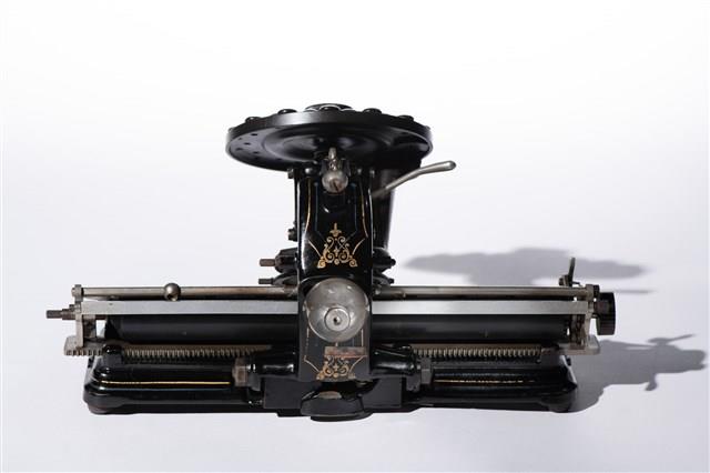 Lambert 2 Typewriter Collection Image, Figure 5, Total 15 Figures