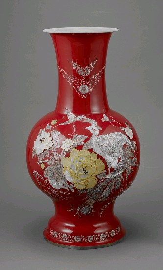 景泰藍花瓶(實為銅胎螺甸漆瓶)