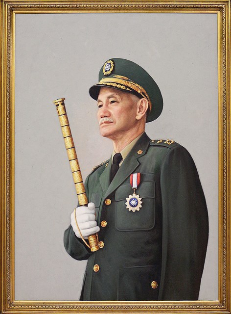 蔣中正總統在軍事基地校閱國軍