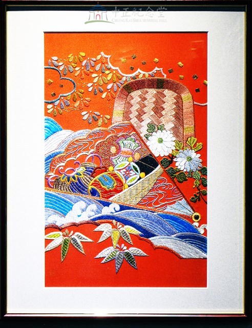 宝尽くし扇（技法：日本刺繍）藏品圖，第1張