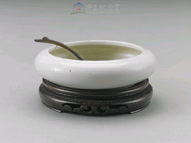 辦公文具—水盂(含底座及小勺子)藏品圖，第2張