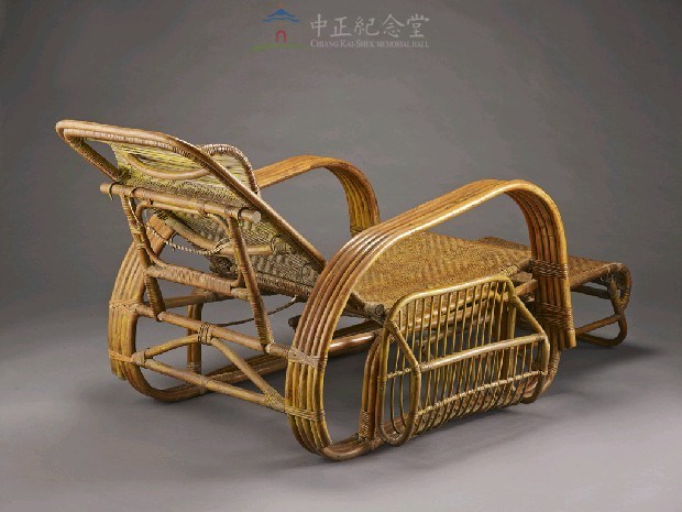 蔣中正總統座椅藏品圖，第2張