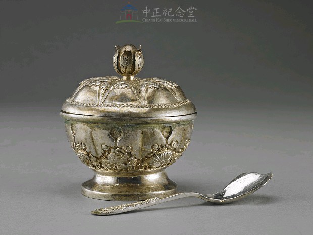 銀茶具(大湯匙、糖罐)藏品圖，第2張