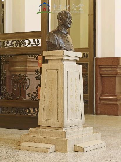 Bust of Chiang Kai-shek Collection Image, Figure 4, Total 6 Figures