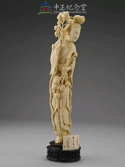 Carved Ivory Image of Avalokitesvara Collection Image, Figure 6, Total 6 Figures