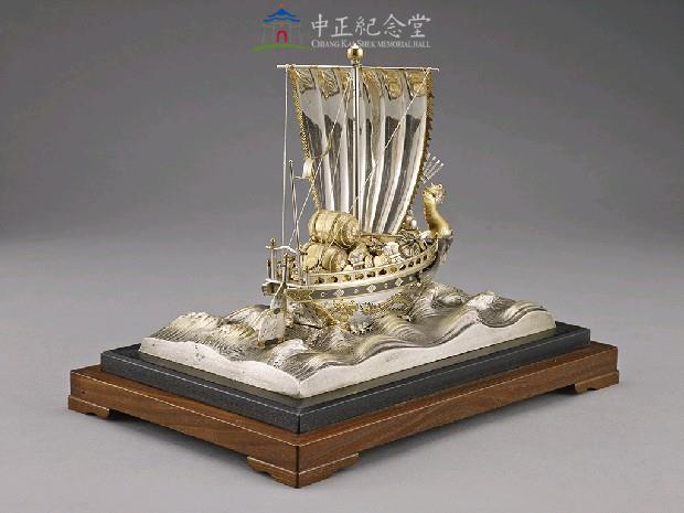 Silver Treasure Boat Collection Image, Figure 5, Total 6 Figures