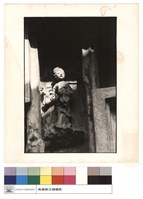 右山牆上貼磁人像藏品圖，第1張