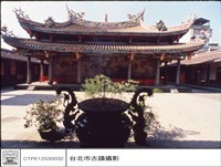 大殿背觀藏品圖，第1張