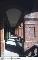 領事館二樓迴廊藏品圖，第1張