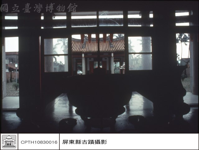 拜庭及大門藏品圖，第1張