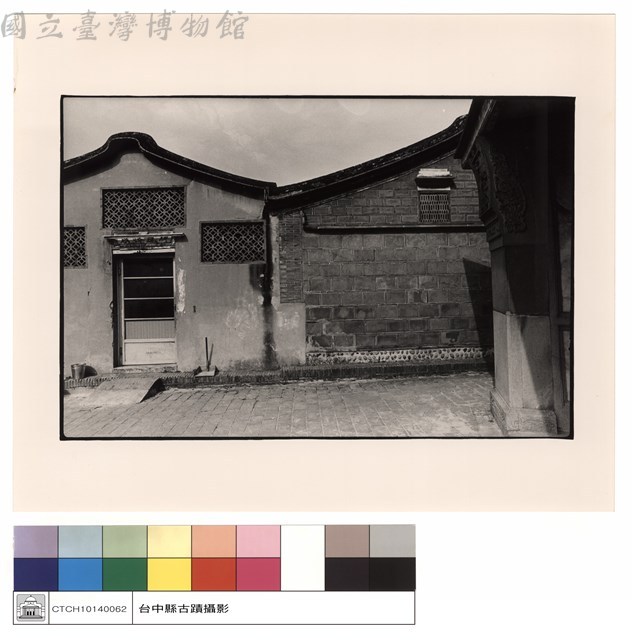 大廳左側藏品圖，第1張