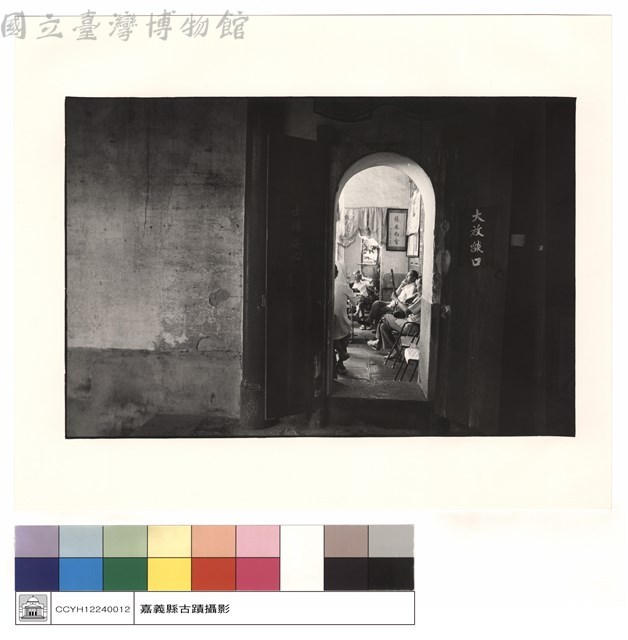 大殿右廂門藏品圖，第1張