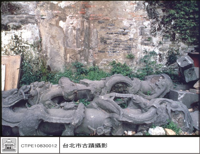 龍柱藏品圖，第1張