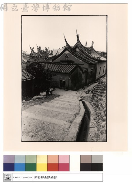 背觀屋頂藏品圖，第1張