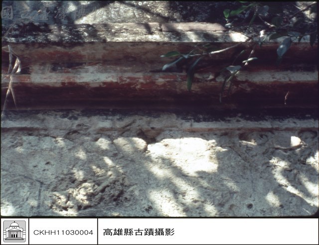 左側牆藏品圖，第1張