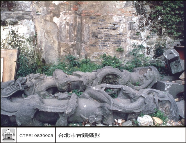 龍柱藏品圖，第1張